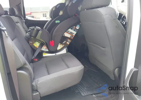 2017 Chevrolet Silverado 1500 2Lt z USA, uszkodzony, nr VIN 3GCUKREC0HG146568